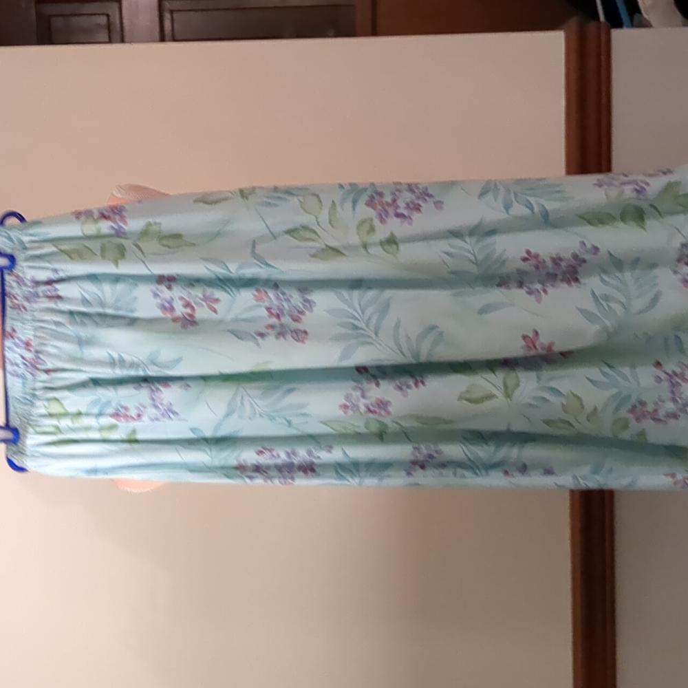 Blair's Boutique Floral print skirt in Women's small